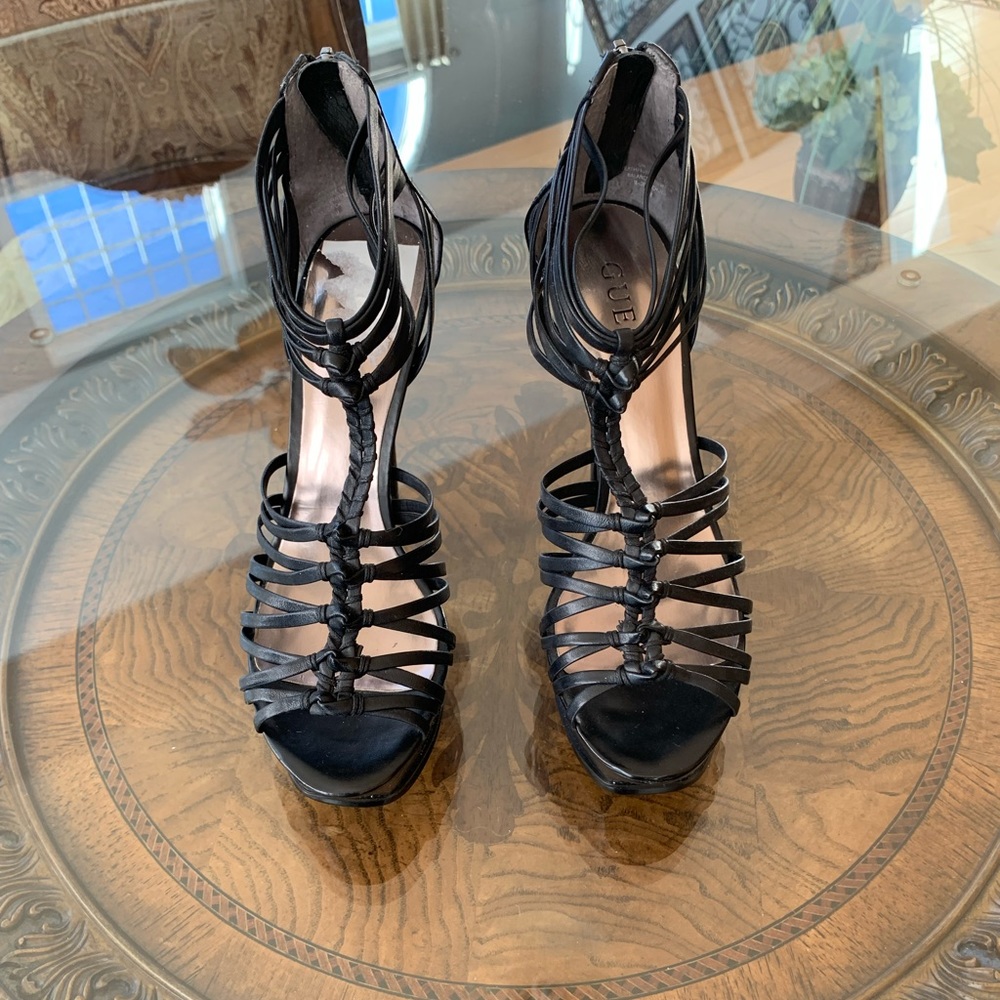 🖤GUESS Heels🖤